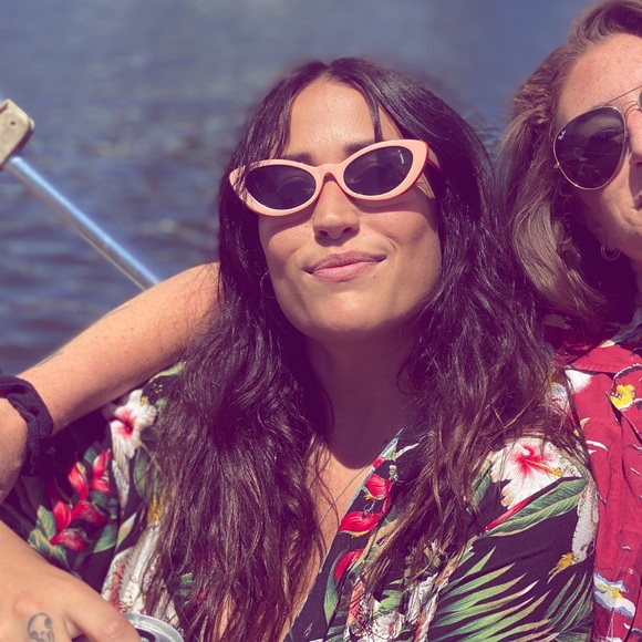 Meet the Posher Other - Meet your Posher, Brooke